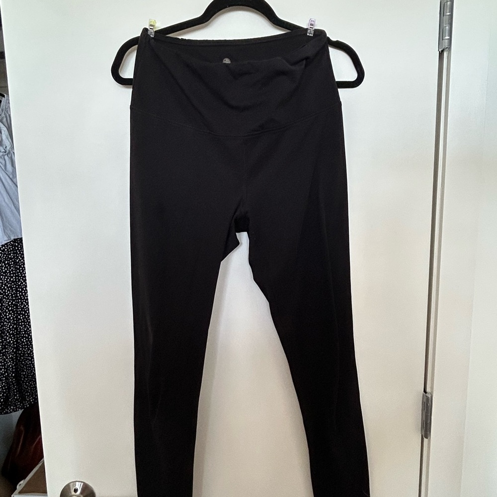 Sleek Black High-Waist Leggings